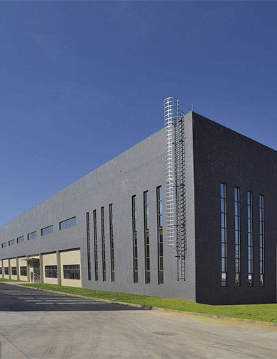 
		床单折叠机
	(图8)