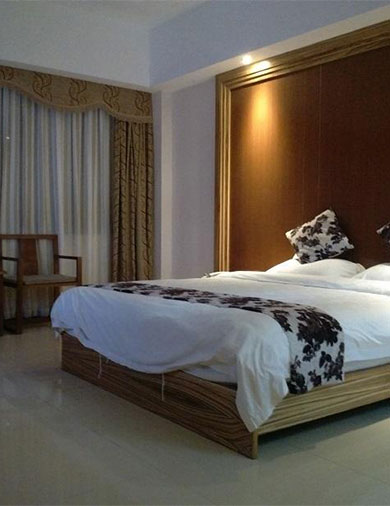 
		床单折叠机
	(图9)